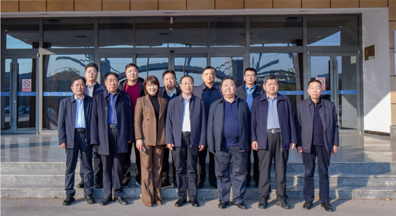 濟寧市機械行業(yè)協(xié)會三屆理事會第九次會長辦公會在山東奔騰漆業(yè)順利召開